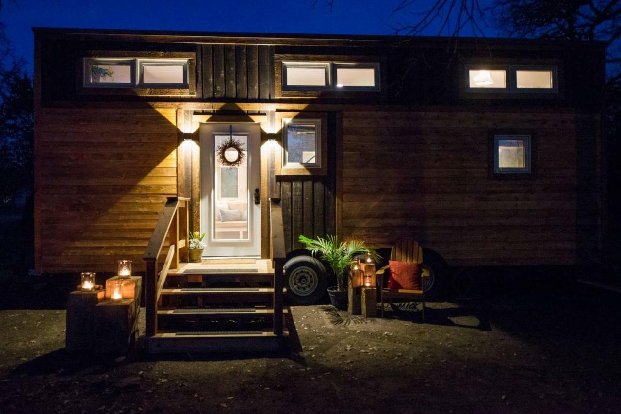 Montana Escape Elegant Tiny House In Waco Near Magnolia别墅 外观 照片